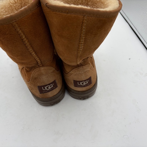UGG Boots WOMENS Ultra Short Revival Sheepskin Boots Chestnut - Size 7 #5225 - Picture 5 of 15